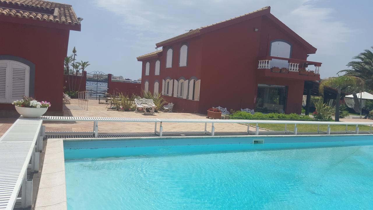 I Giardini Di Giano Panzió Torre di Faro Kültér fotó